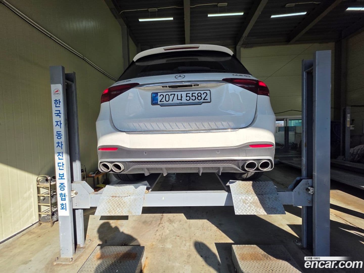 Main__Slider__Photo:GLE-Class Mercedes-Benz 2025.3-1