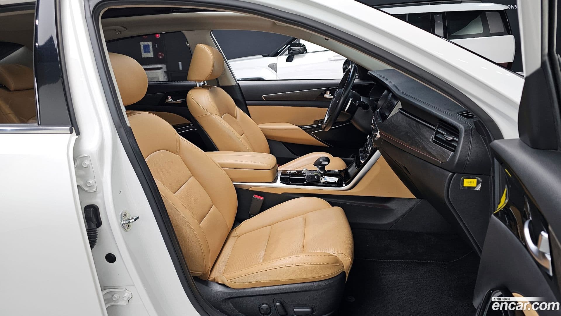 Main__Slider__Photo:K7 Kia 2019.6-9