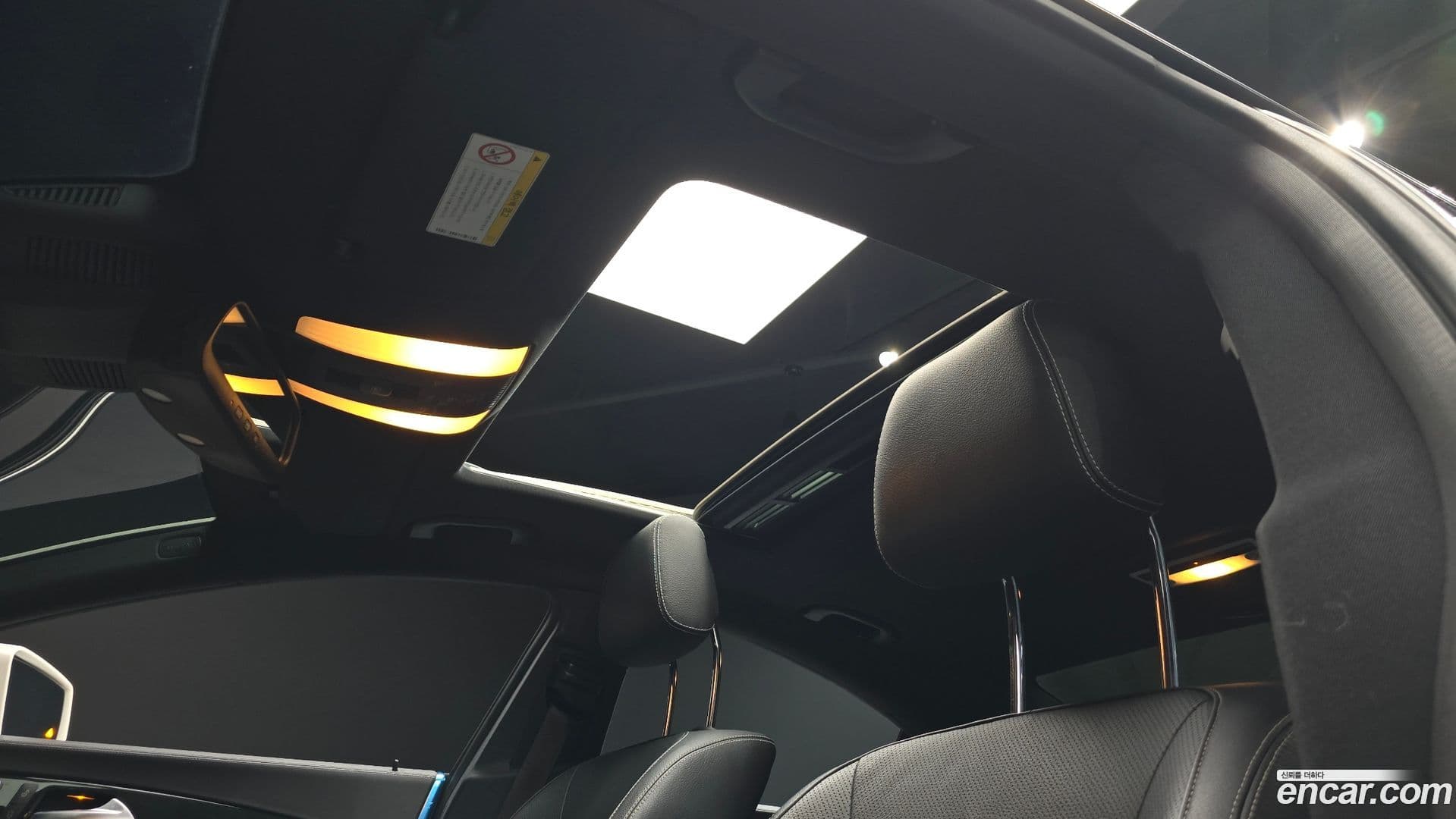 Main__Slider__Photo:CLS-Class Mercedes-Benz 2015.9-18