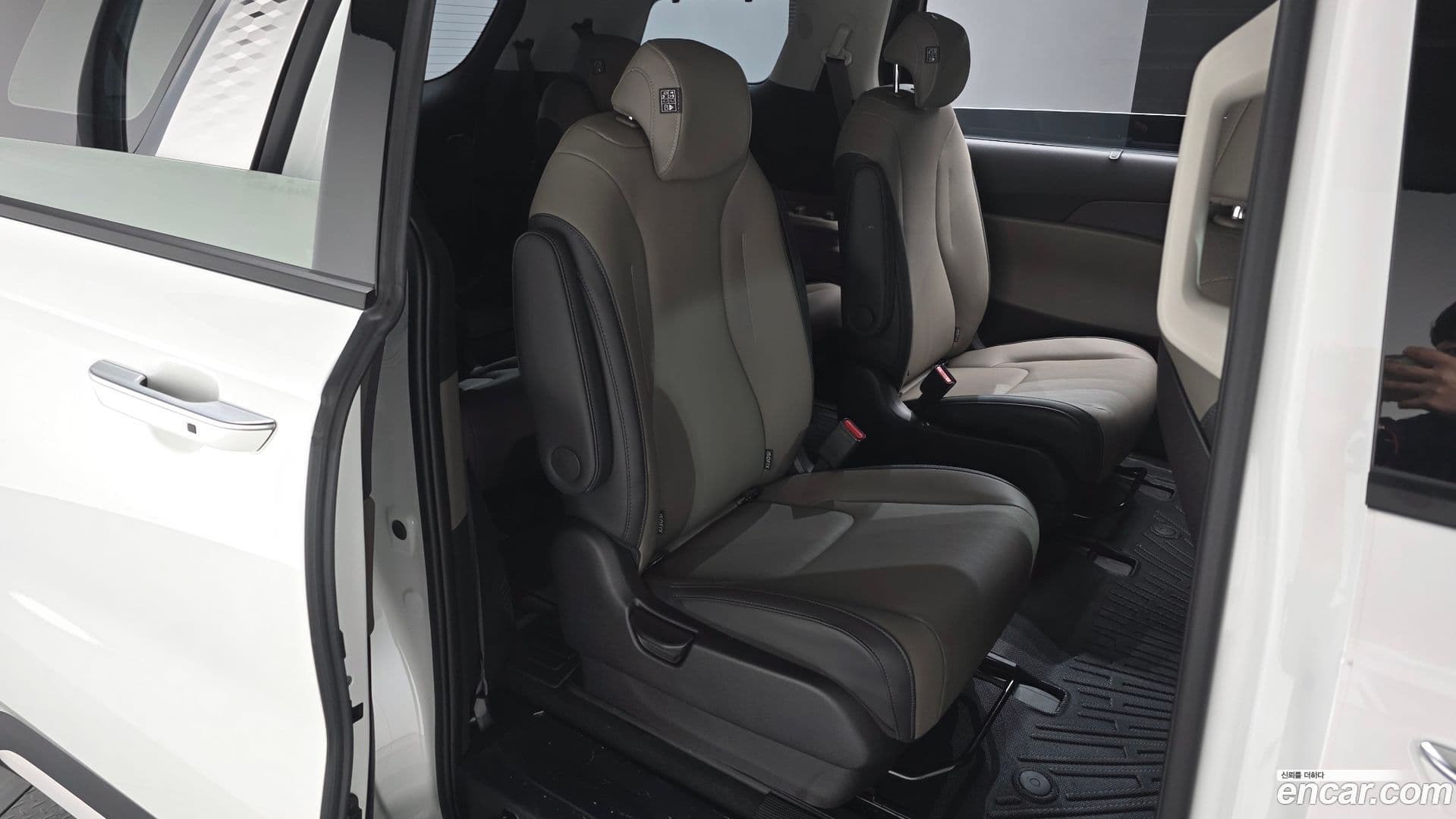 Main__Slider__Photo:Canival Kia 2025.8-10