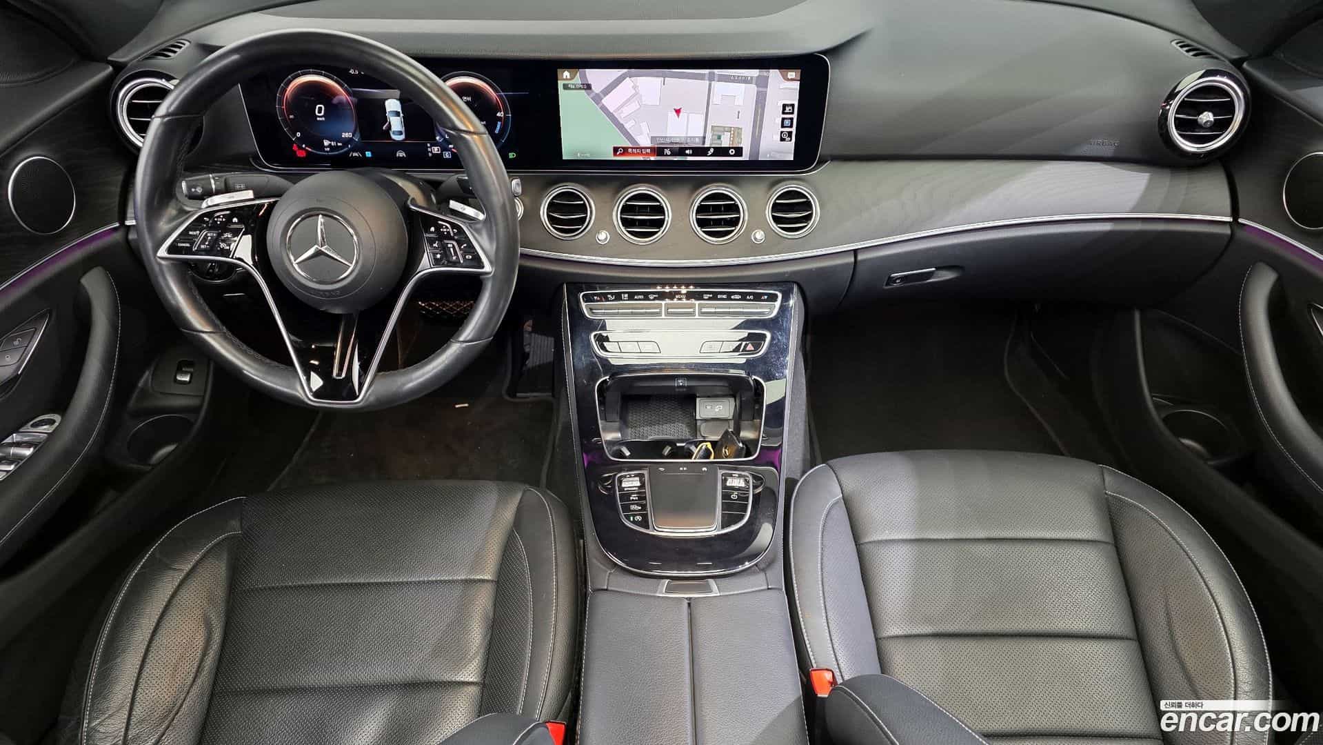 E-Class Mercedes-Benz 2022.0-INNER-007