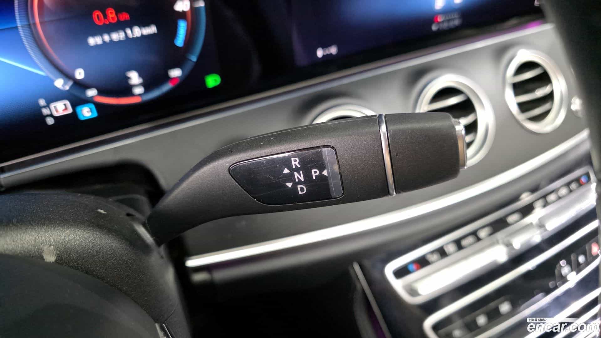 E-Class Mercedes-Benz 2022.0-INNER-009