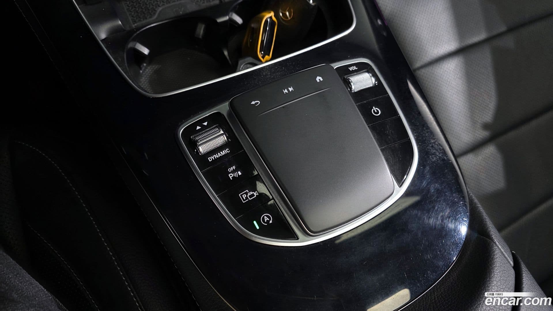 Main__Slider__Photo:E-Class Mercedes-Benz 2022.0-16