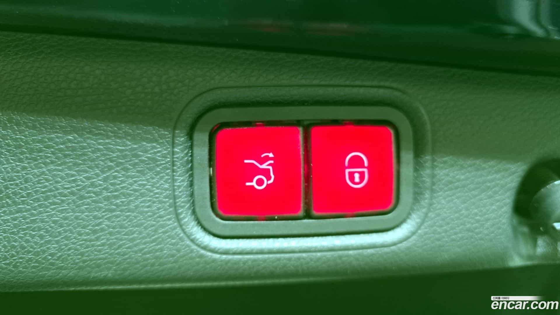 E-Class Mercedes-Benz 2022.0-OPTION-022