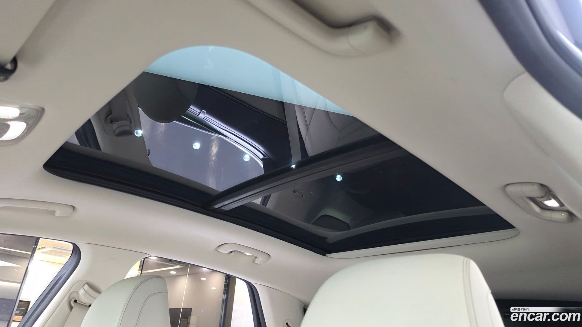 Main__Slider__Photo:GV70 Genesis 2022.1-18