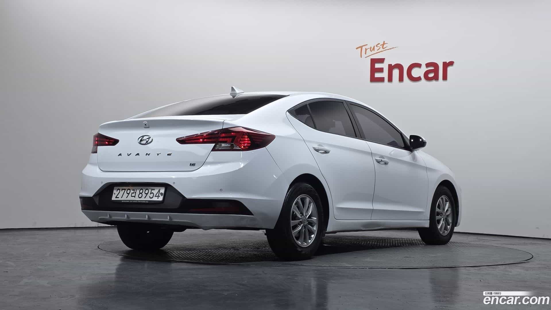 AVANTE Hyundai 2019.1-OUTER-002