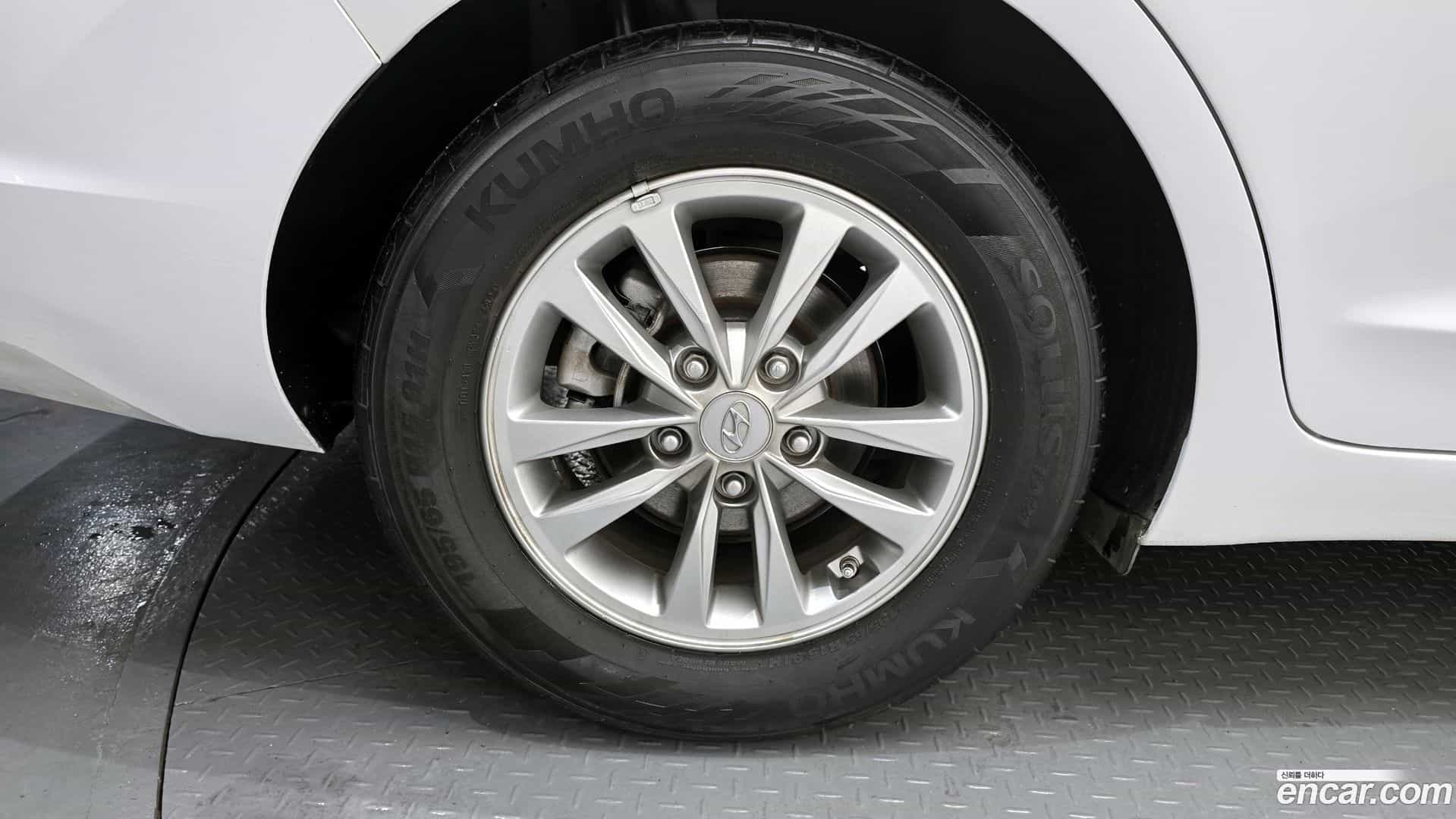 AVANTE Hyundai 2019.1-OUTER-005