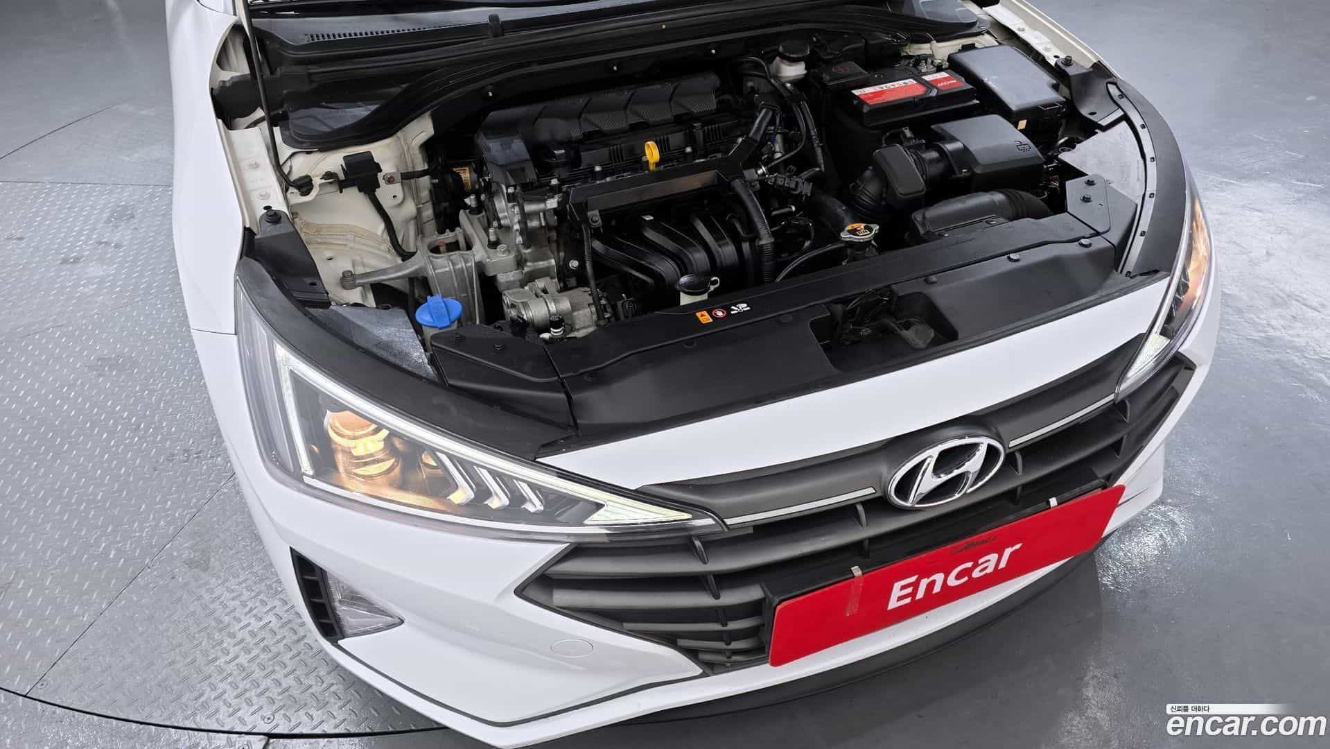 AVANTE Hyundai 2019.1-INNER-006