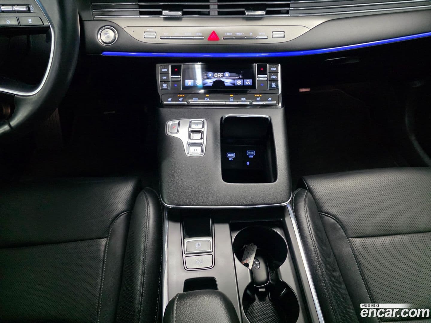 Main__Slider__Photo:Grandeur Hyundai 2020.4-8