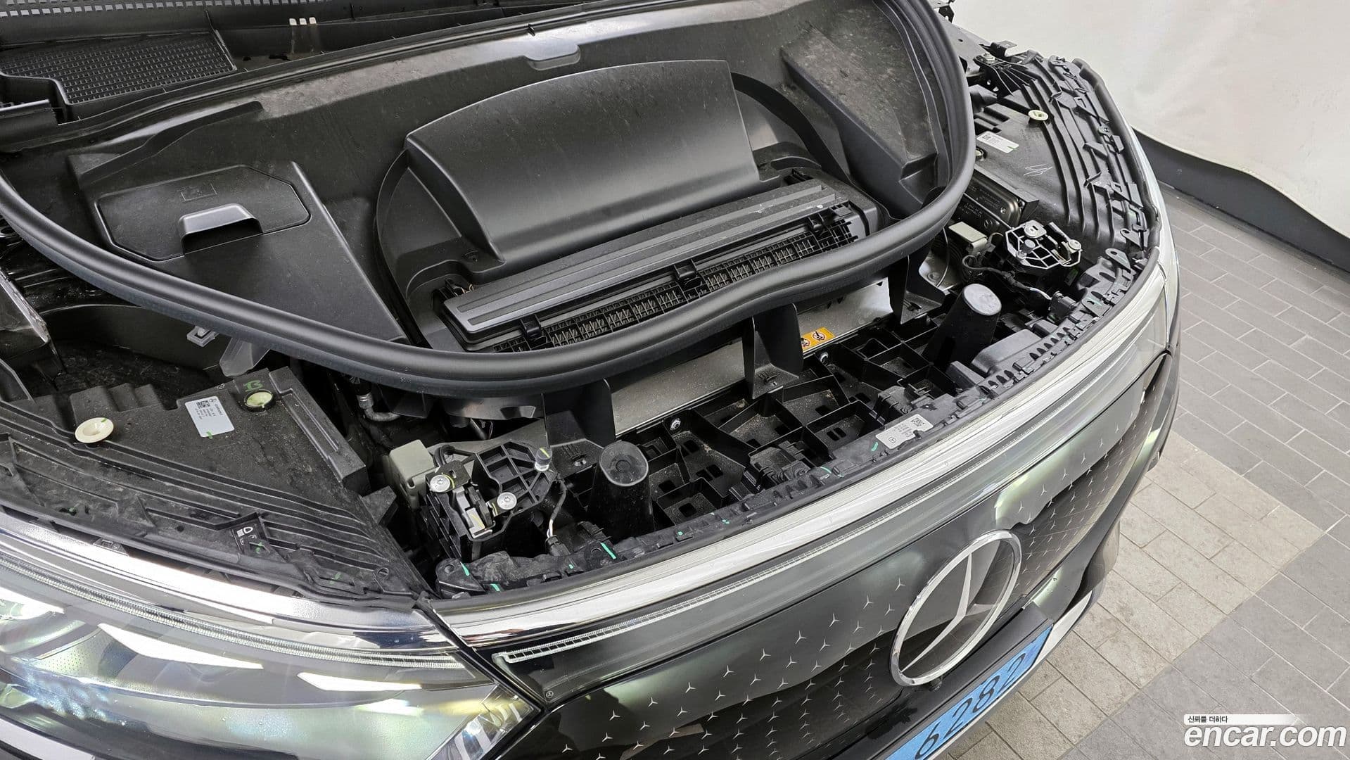 Main__Slider__Photo:EQS Mercedes-Benz 2023.9-5