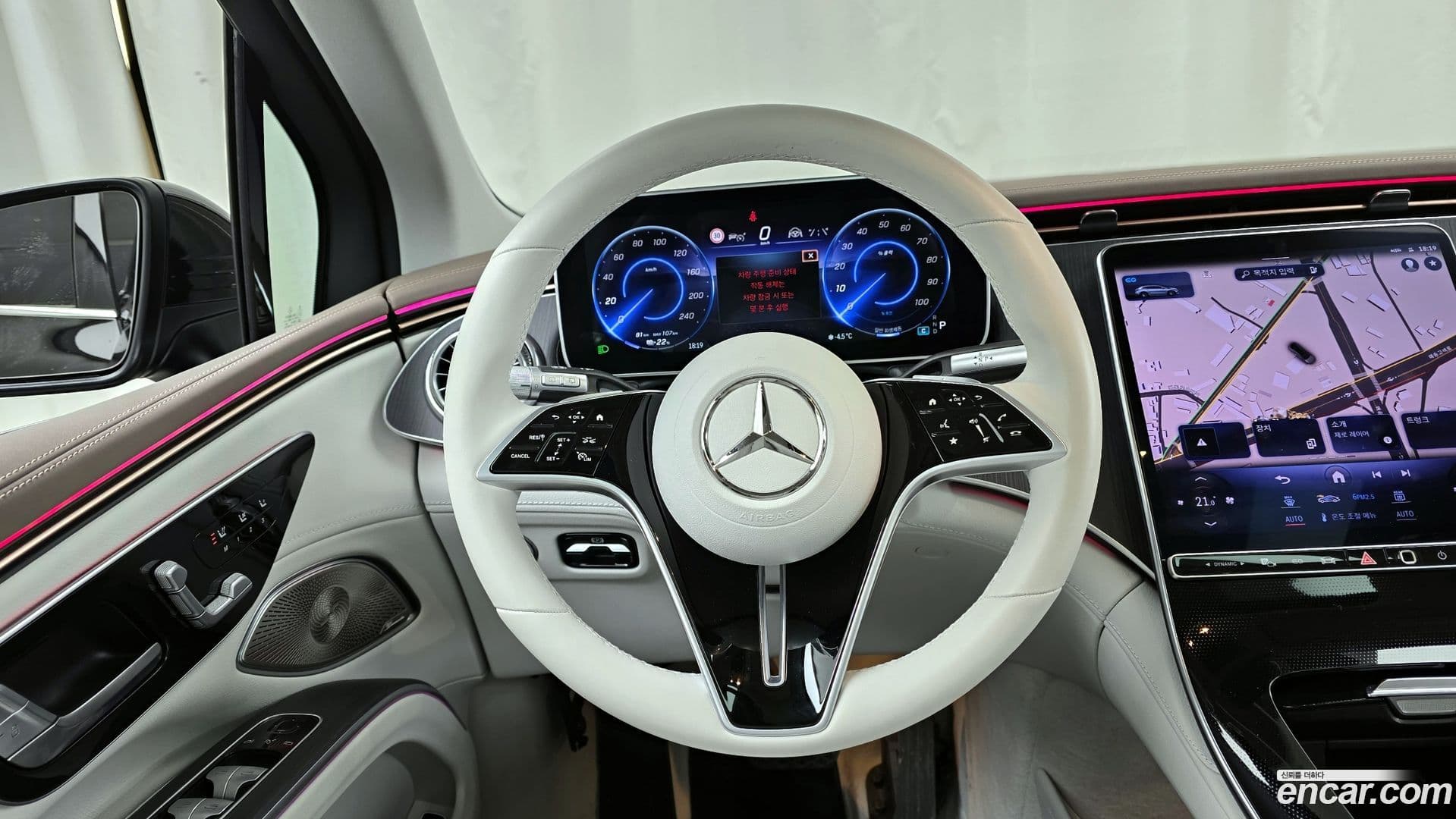 Main__Slider__Photo:EQS Mercedes-Benz 2023.9-12