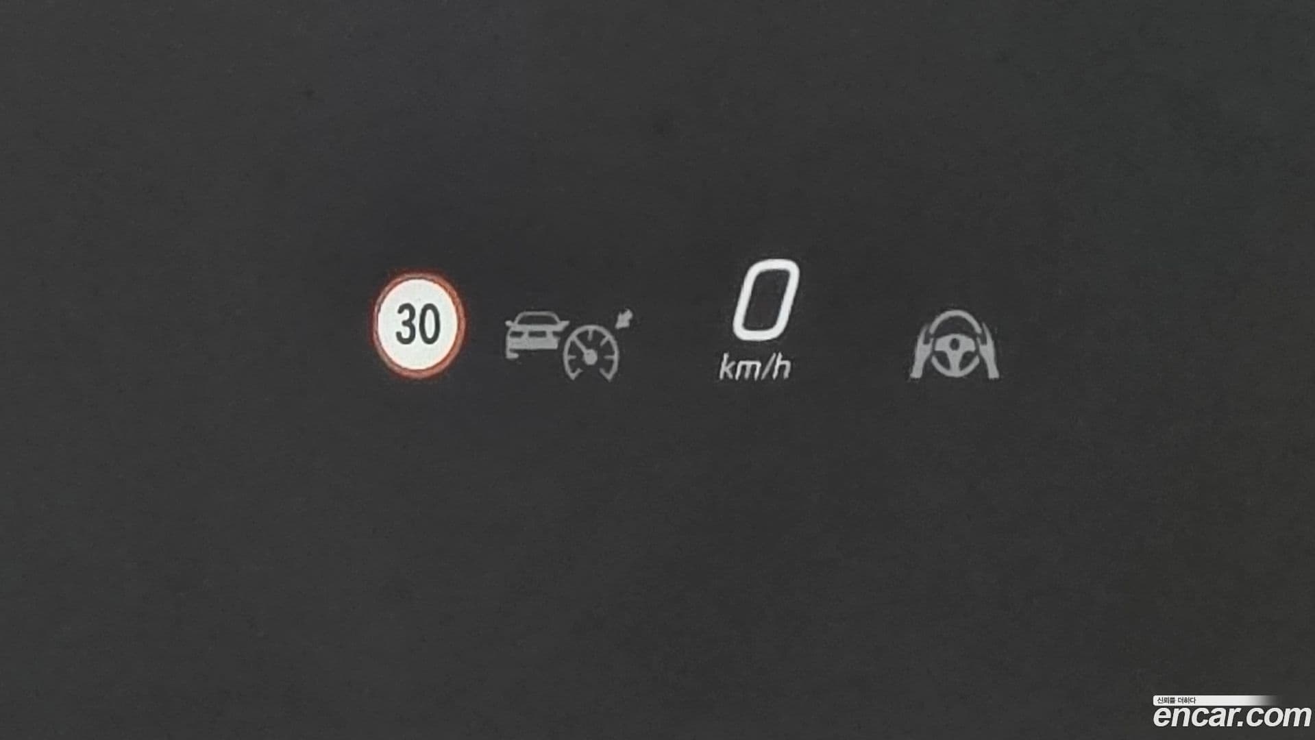 Main__Slider__Photo:EQS Mercedes-Benz 2023.9-18