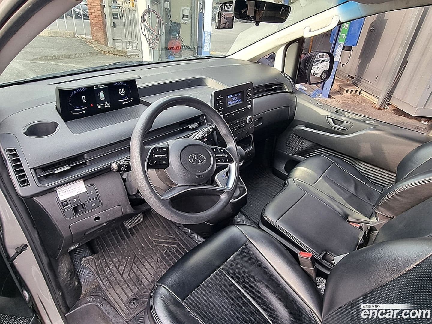 Main__Slider__Photo:Staria Hyundai 2021.6-4