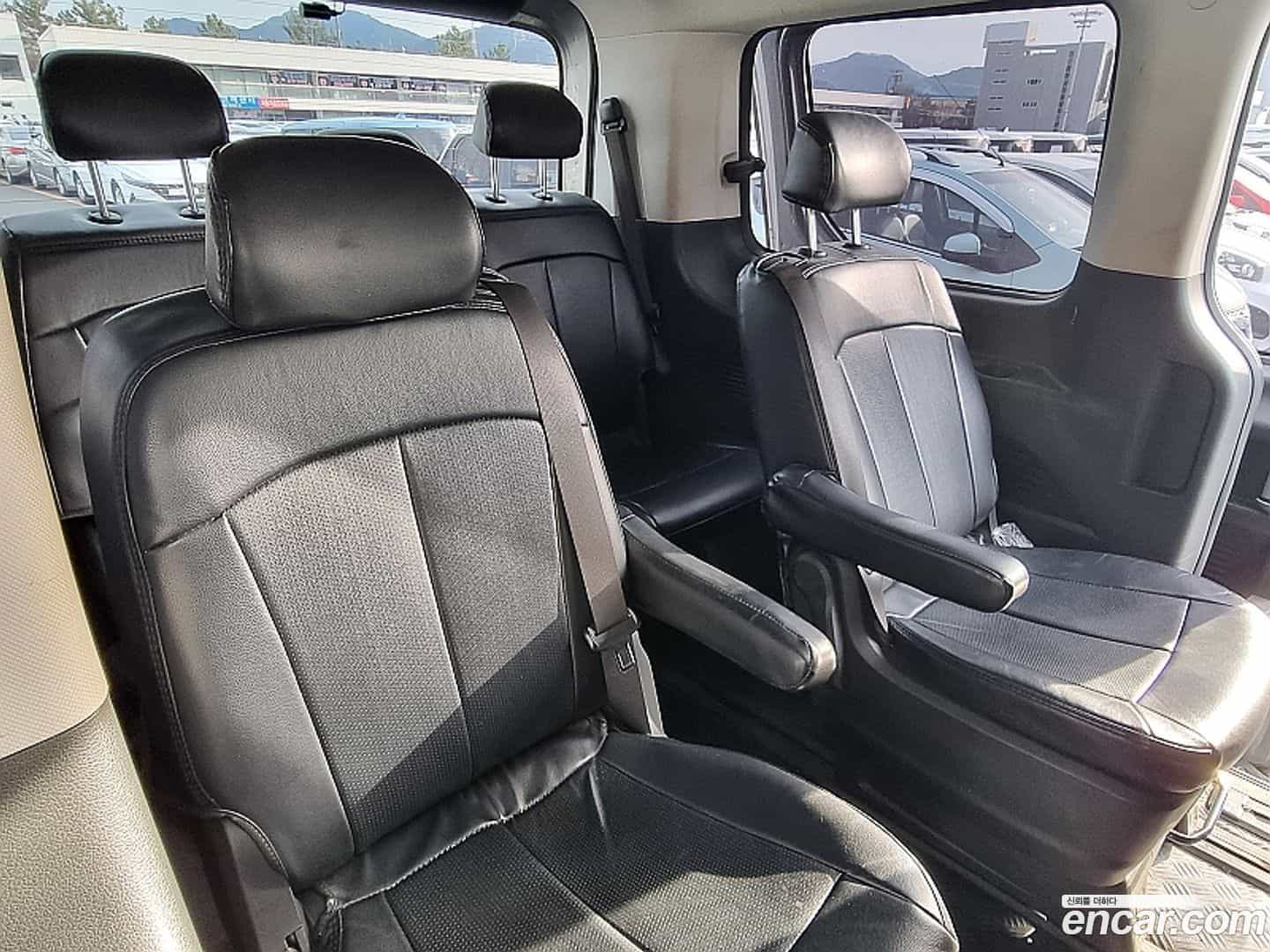 Staria Hyundai 2021.6-OPTION-022