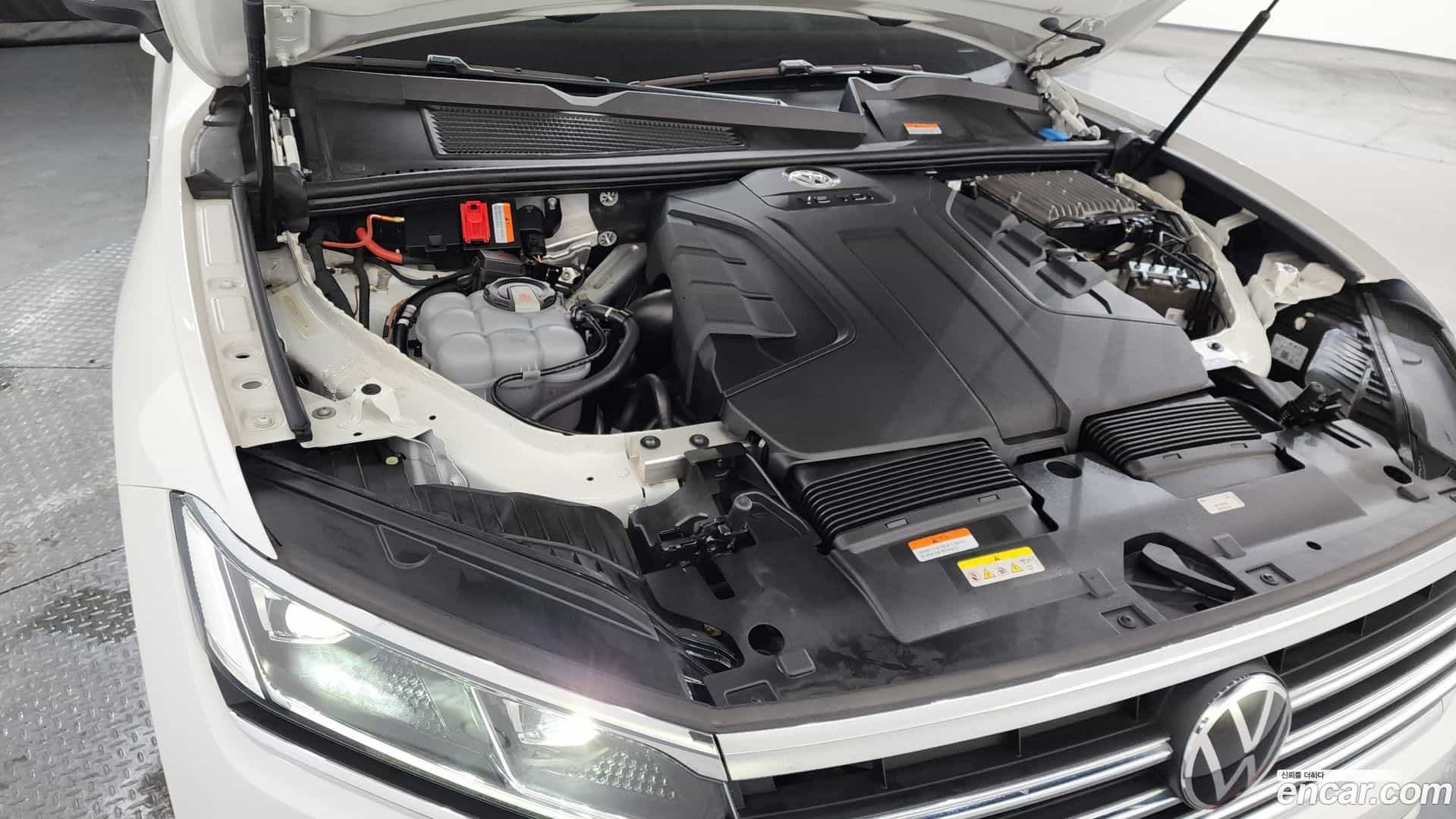 Touareg Volkswagen 2021.0-INNER-006