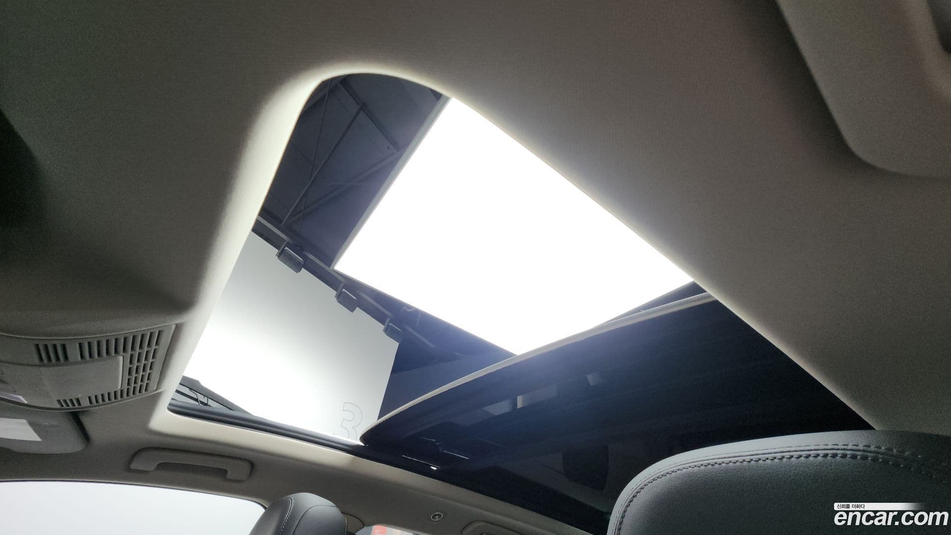 Main__Slider__Photo:Touareg Volkswagen 2021.0-17