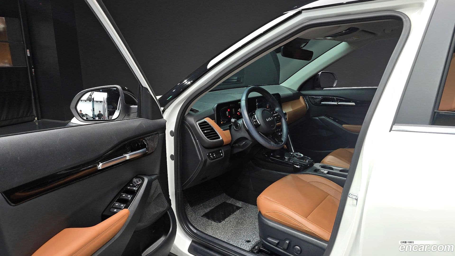 Main__Slider__Photo:Seltos Kia 2024.5-9