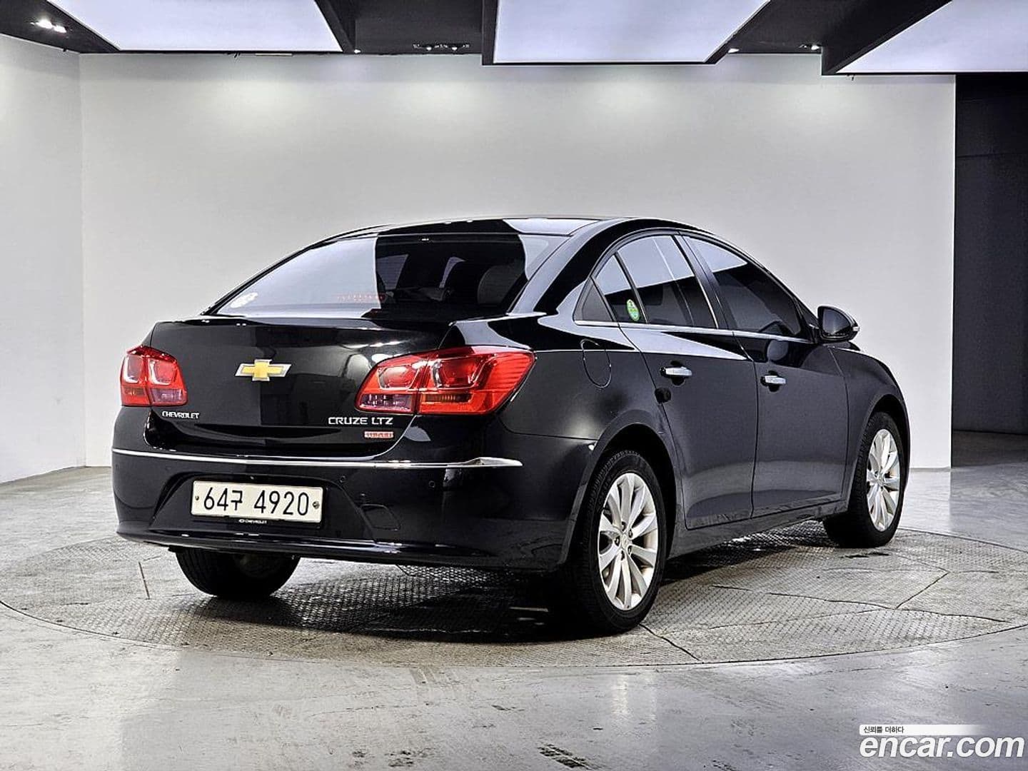 Main__Slider__Photo:Cruze ChevroletGMDaewoo 2015.5-3