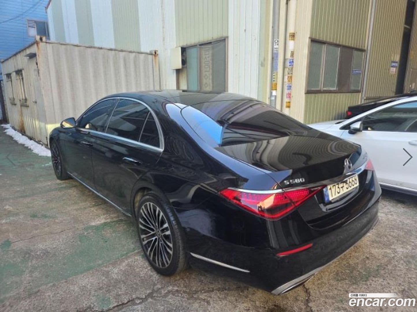 Main__Slider__Photo:S-Class Mercedes-Benz 2021.3-3