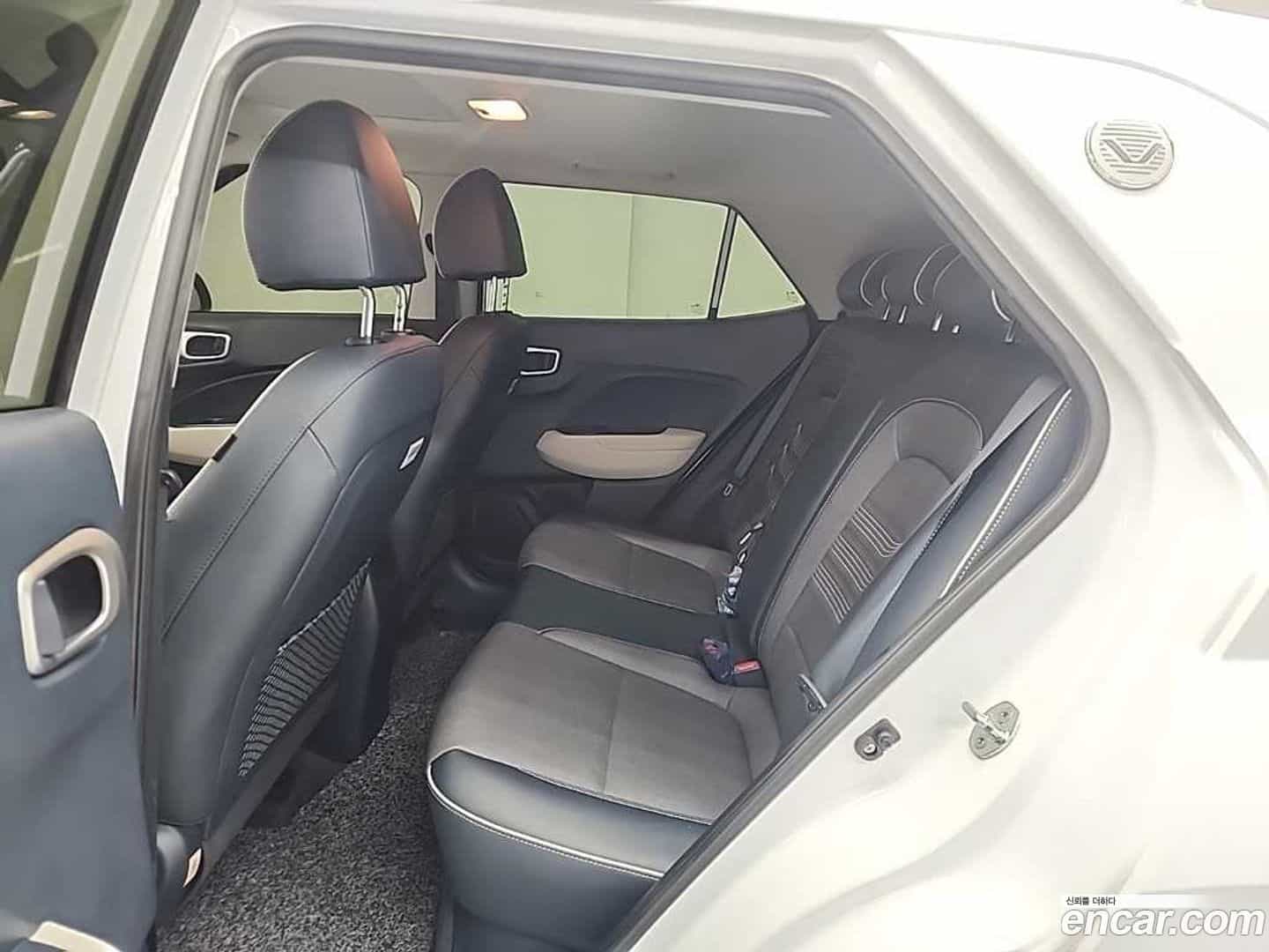 Venue Hyundai 2020.7-OPTION-016