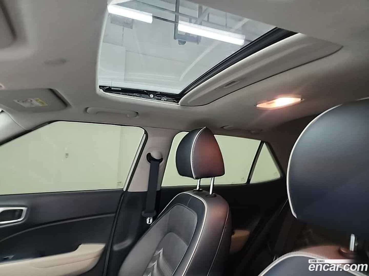 Venue Hyundai 2020.7-OPTION-017