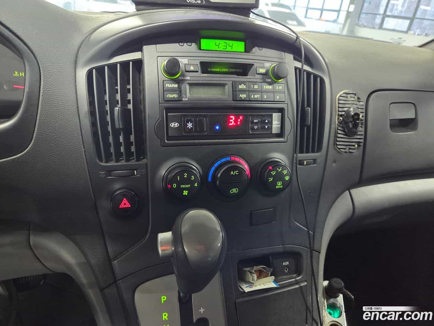 Starex Hyundai 2009.1-INNER-008