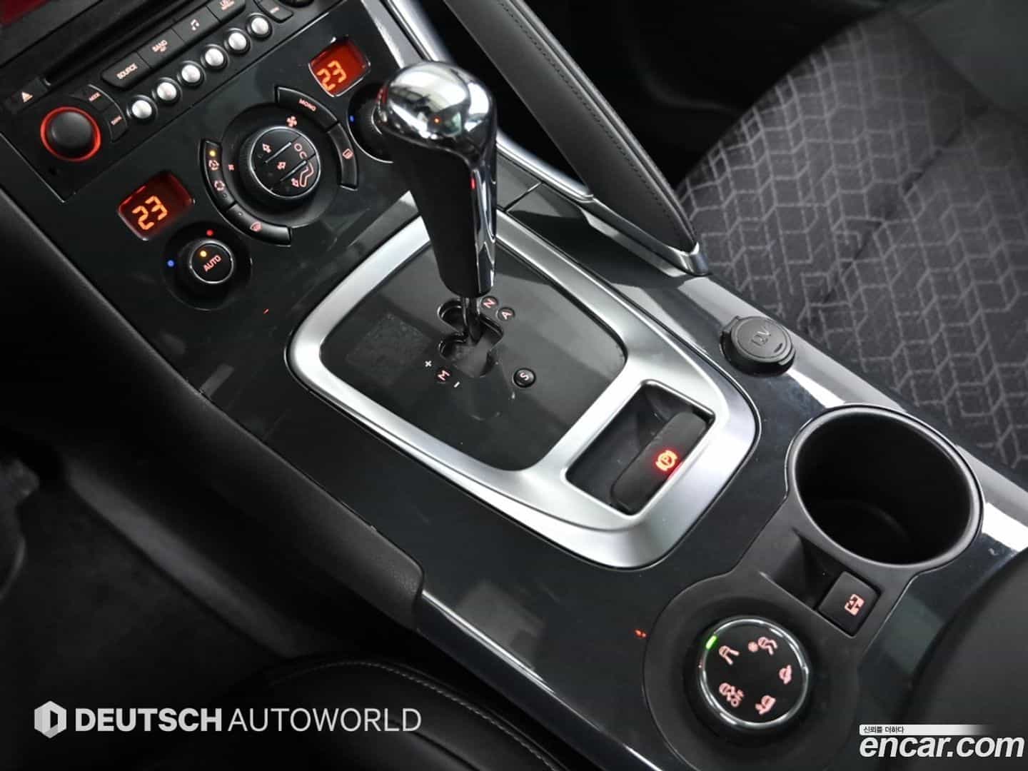 3008 Peugeot 2014.8-INNER-009