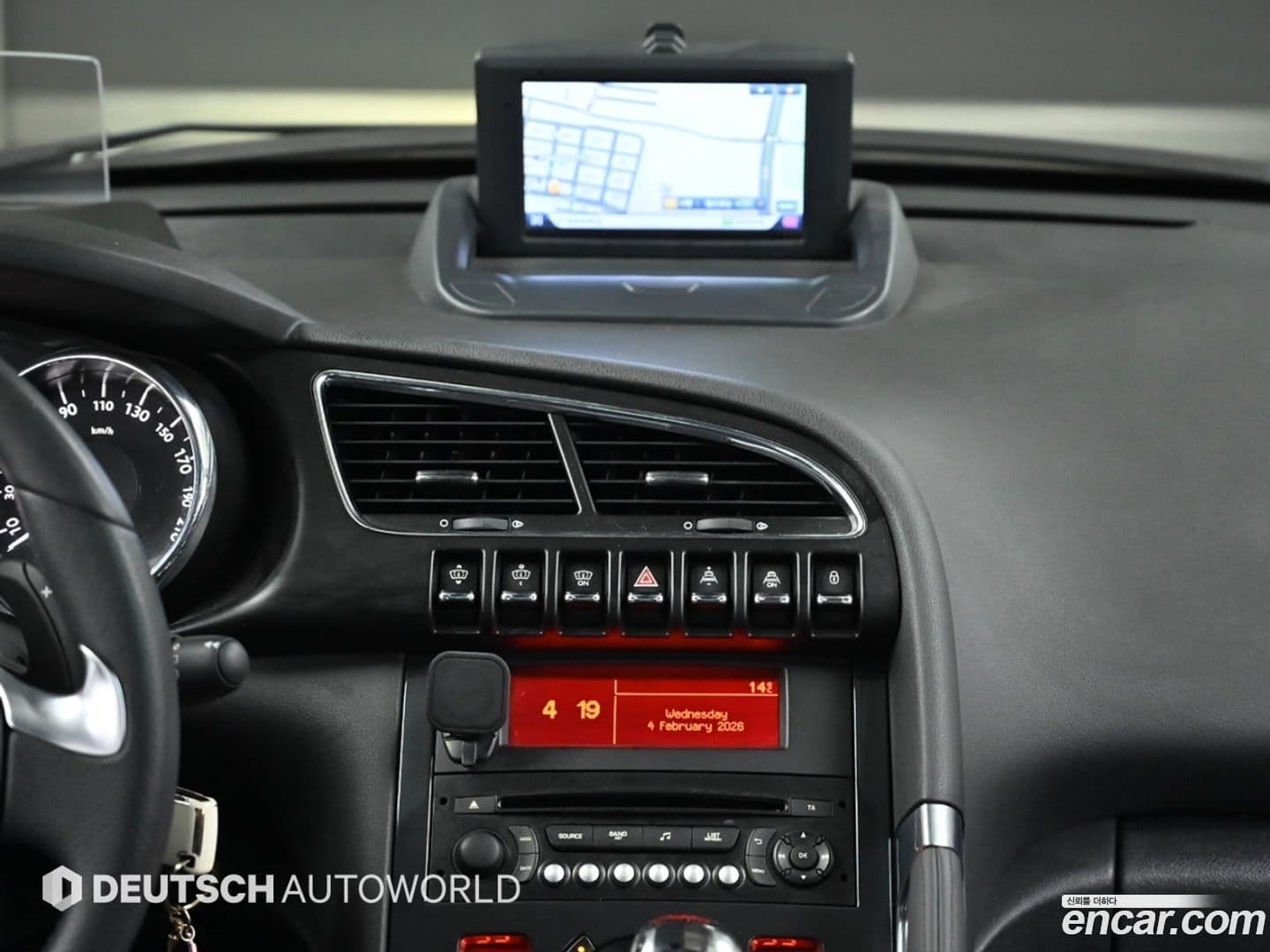 Main__Slider__Photo:3008 Peugeot 2014.8-13