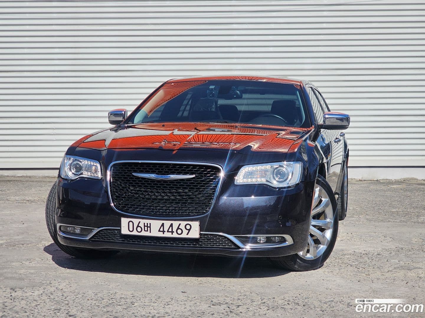 Main__Slider__Photo:300C Chrysler 2016.11-1