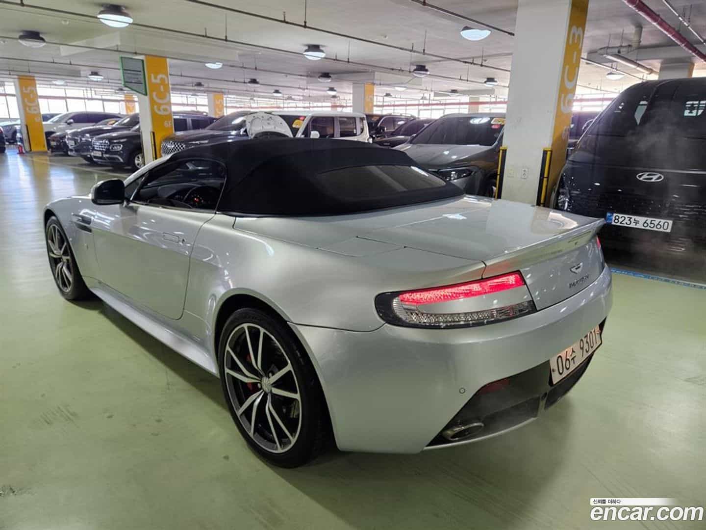 Vantage Astonmartin 2016.11-OUTER-002