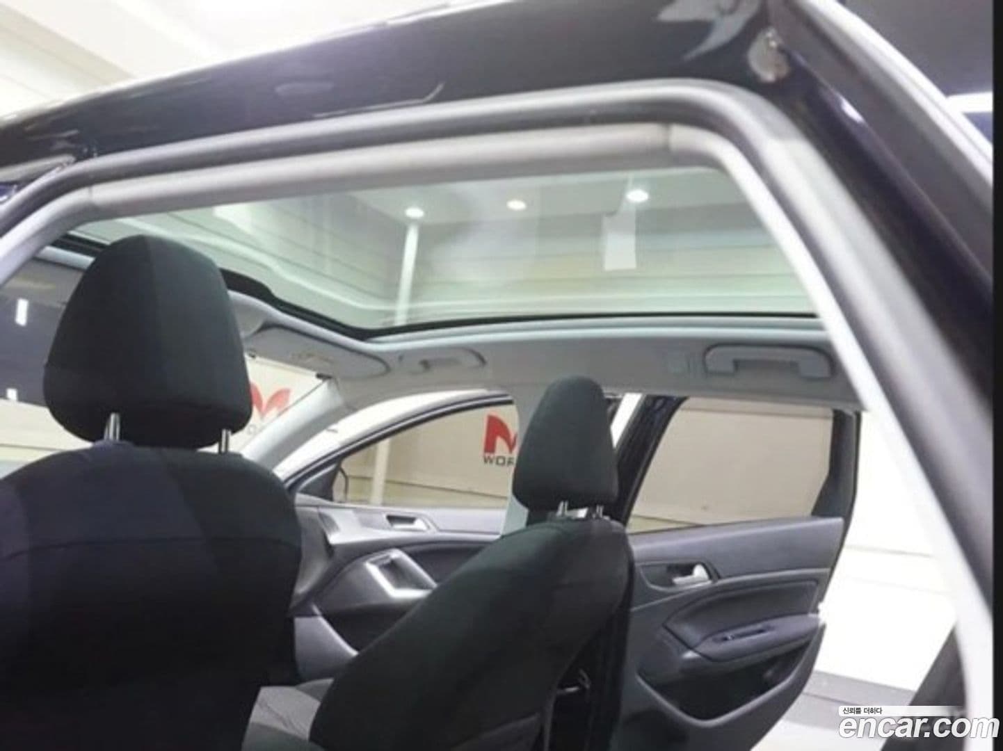 Main__Slider__Photo:308 Peugeot 2016.3-11