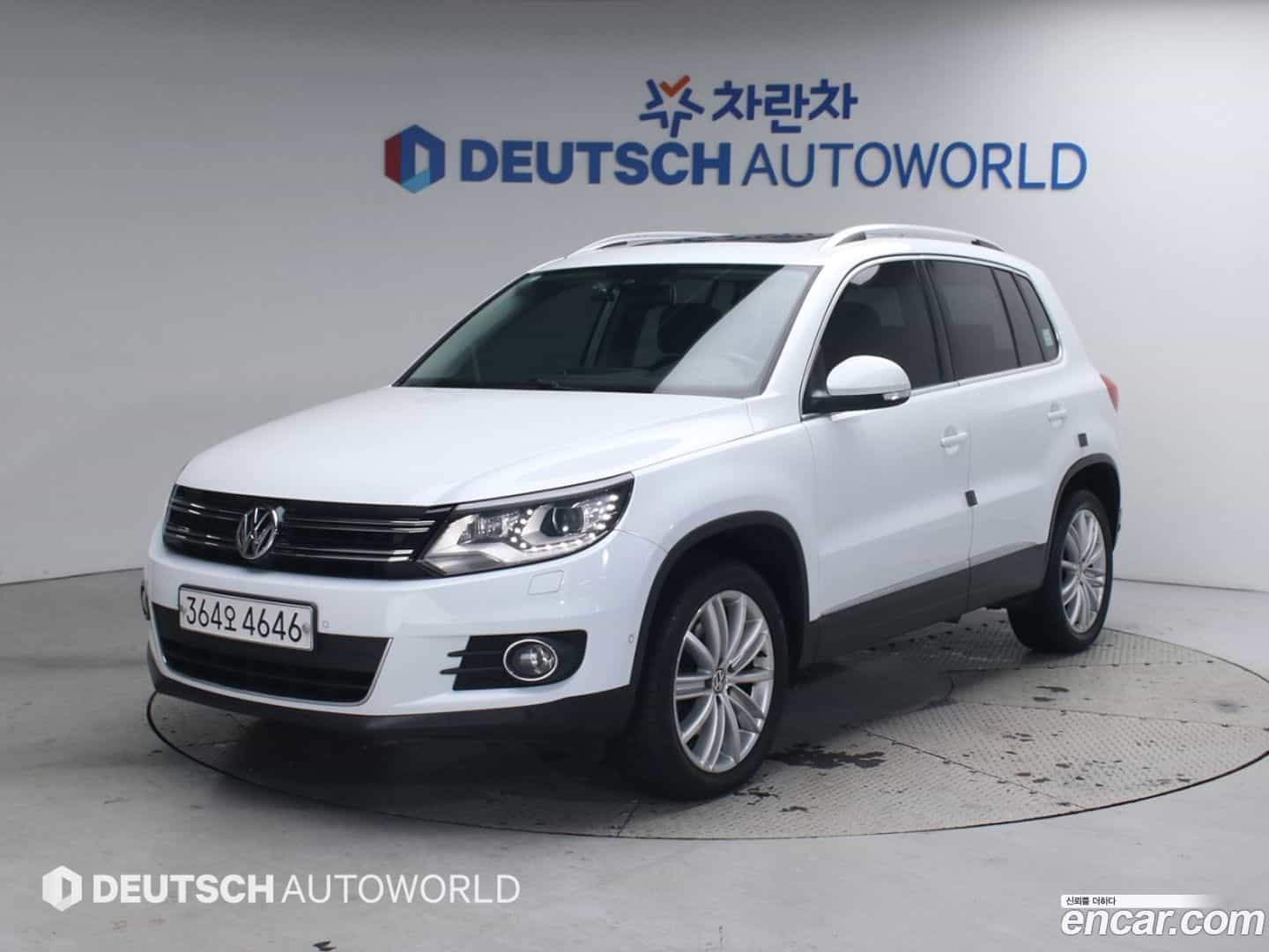 Tiguan Volkswagen 2015.8-OUTER-001