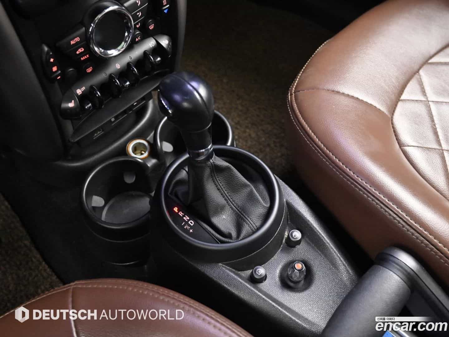 Countryman Mini 2013.8-INNER-009