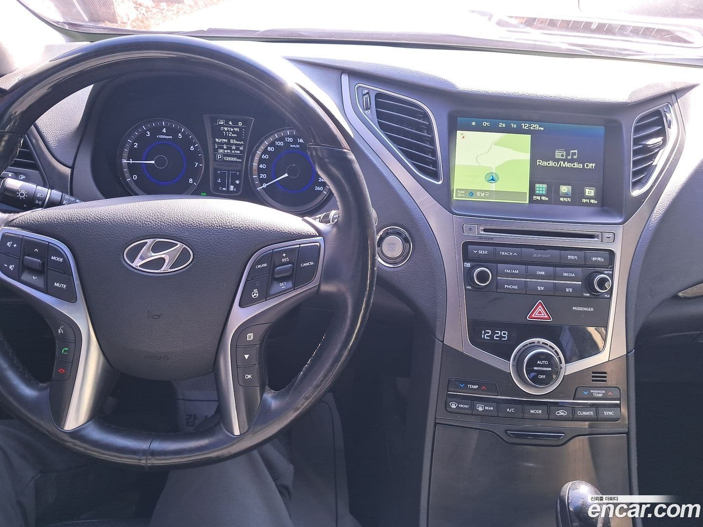 Main__Slider__Photo:Grandeur Hyundai 2014.11-6