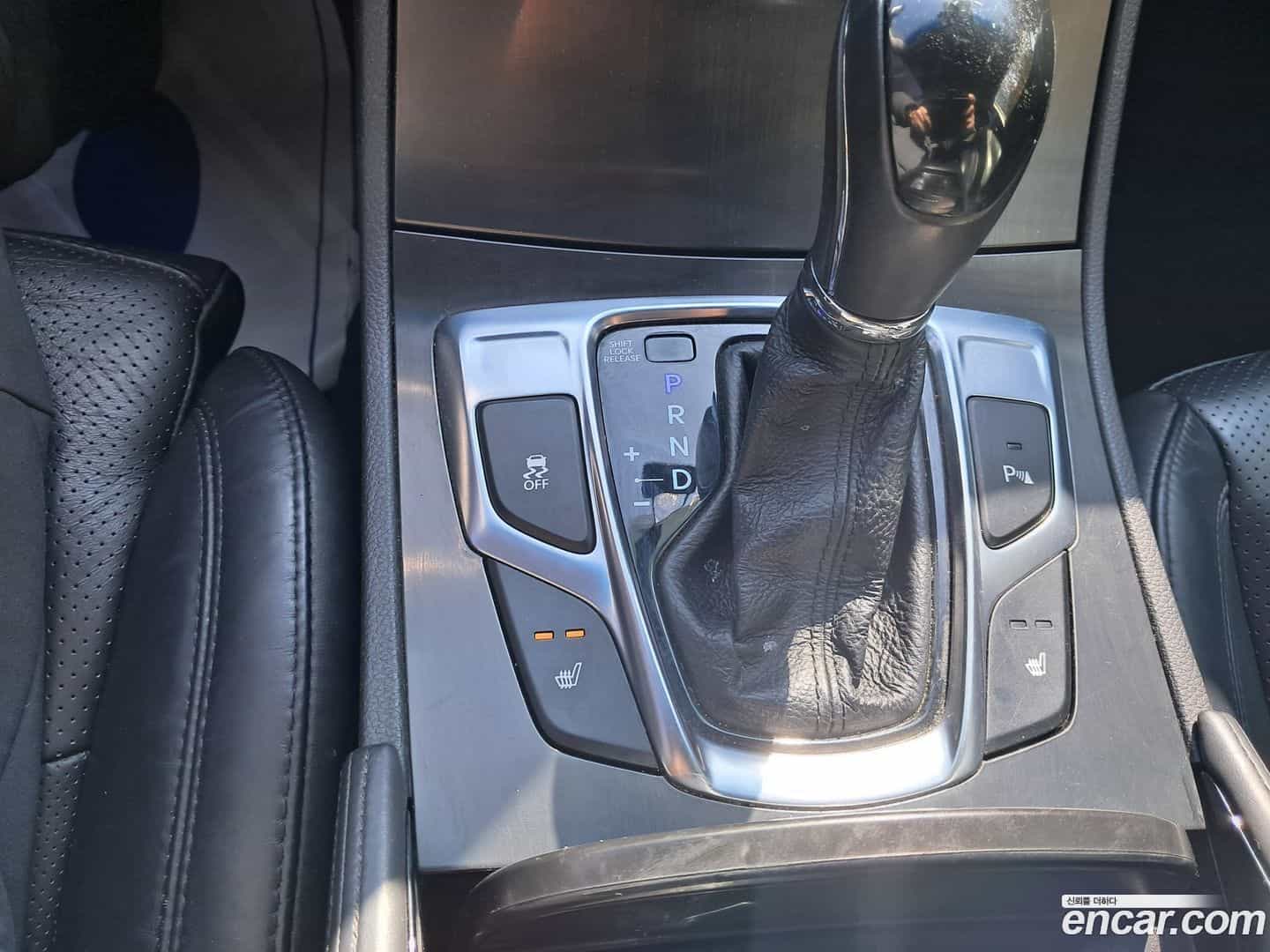 Grandeur Hyundai 2014.11-OPTION-016