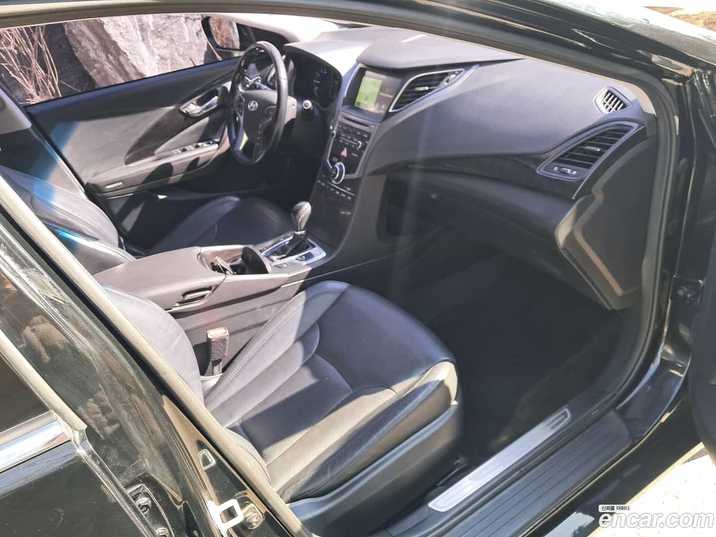 Grandeur Hyundai 2014.11-OPTION-022