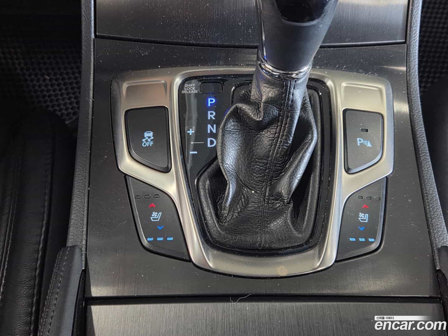 Grandeur Hyundai 2013.8-INNER-006