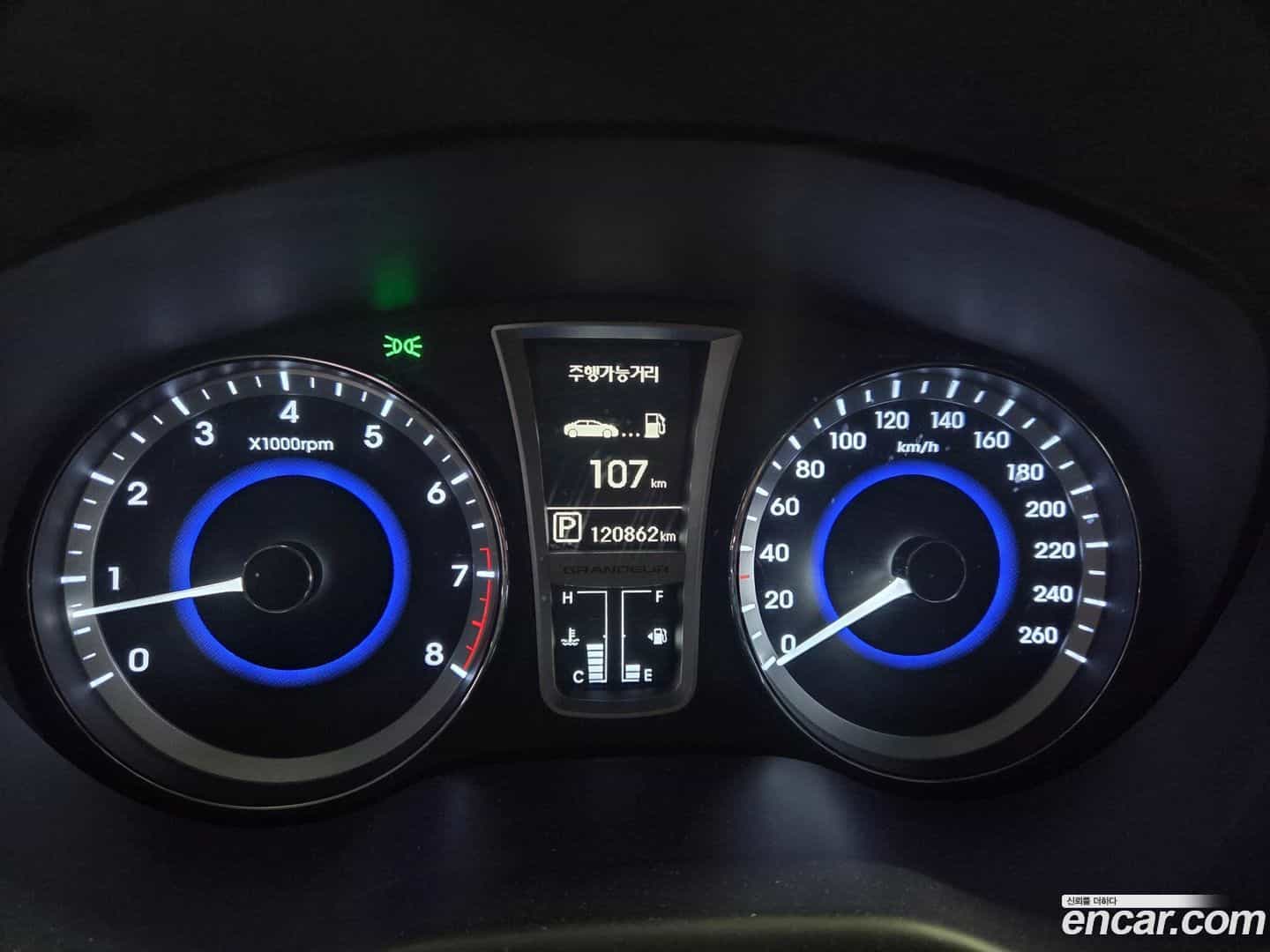 Grandeur Hyundai 2013.8-OPTION-017