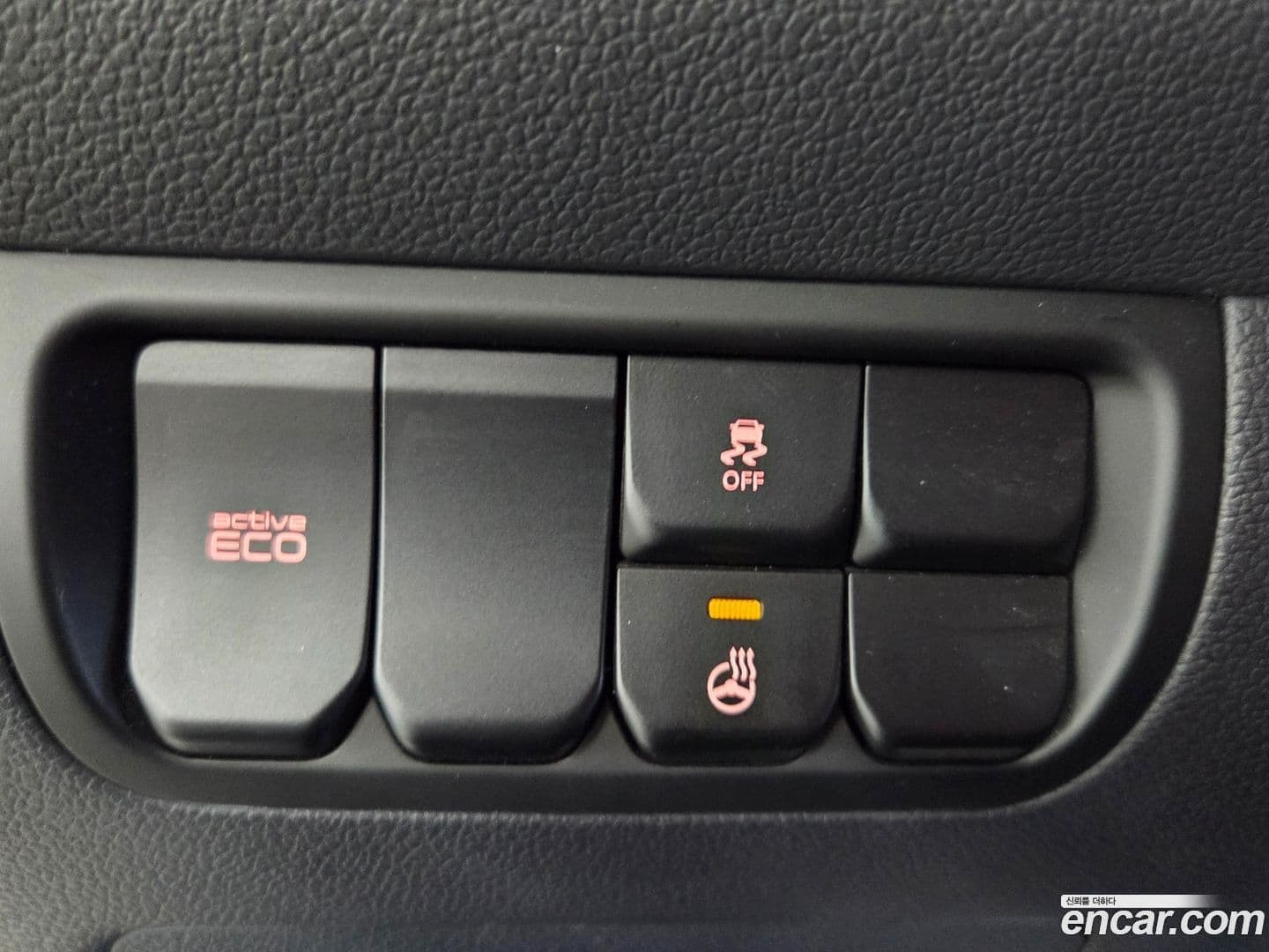 Main__Slider__Photo:pride Kia 2013.6-13