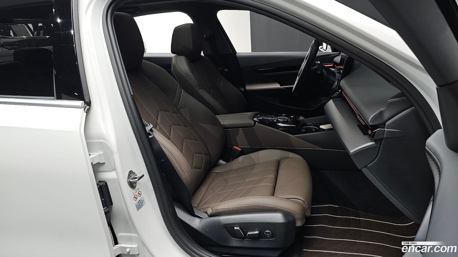 Main__Slider__Photo:5-Series BMW 2024.3-9