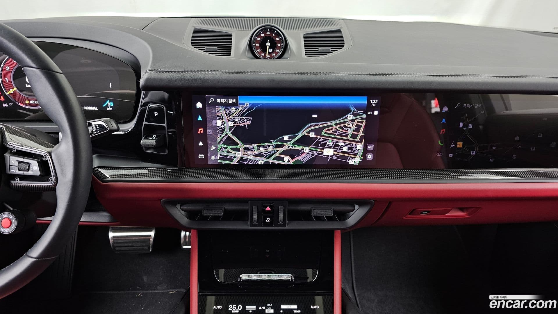 Main__Slider__Photo:Cayenne Porsche 2024.3-13