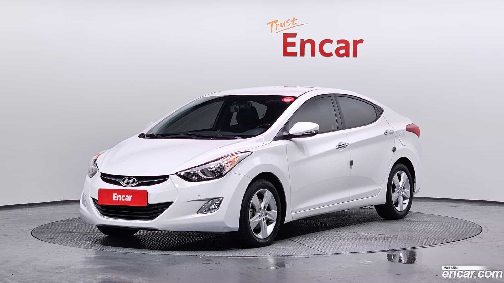 AVANTE Hyundai 2012.8-OUTER-001