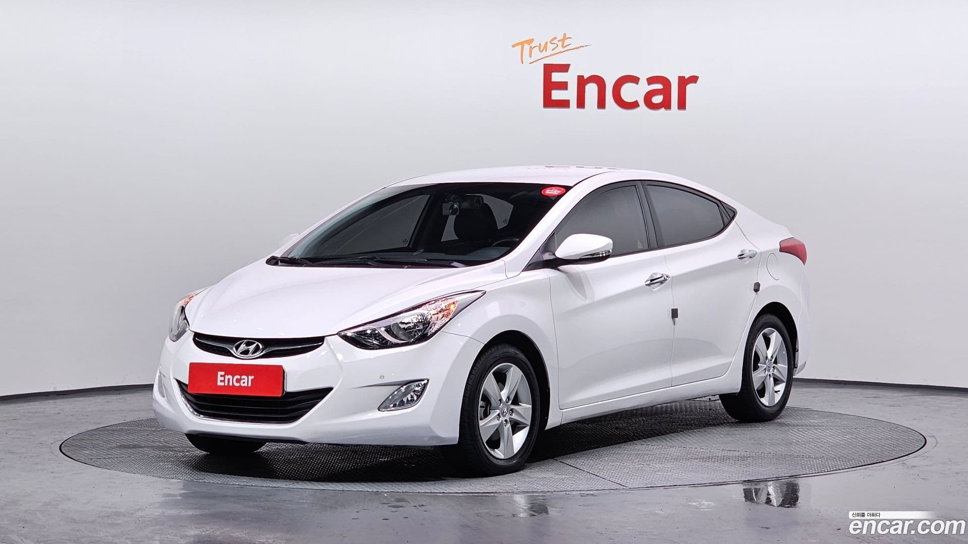 Main__Slider__Photo:AVANTE Hyundai 2012.8-0