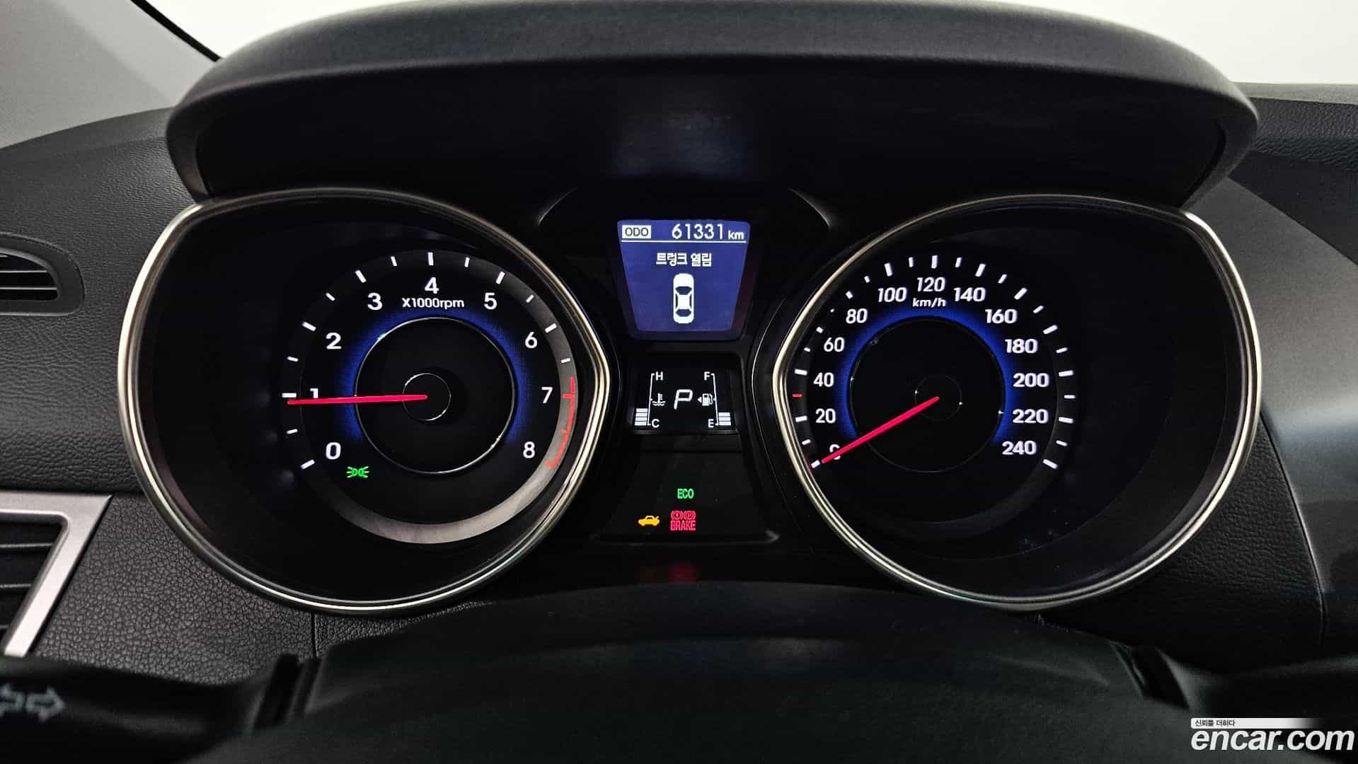 AVANTE Hyundai 2012.8-INNER-008