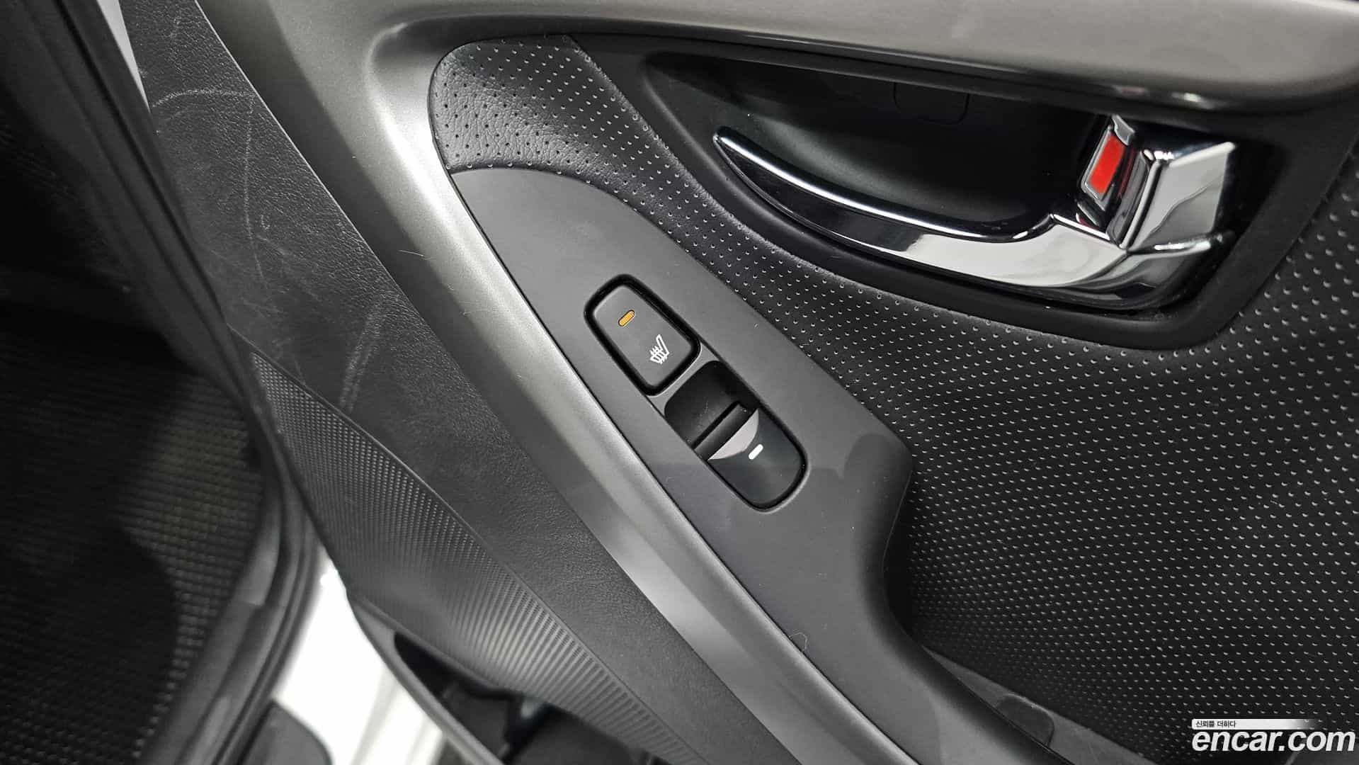 AVANTE Hyundai 2012.8-OPTION-023