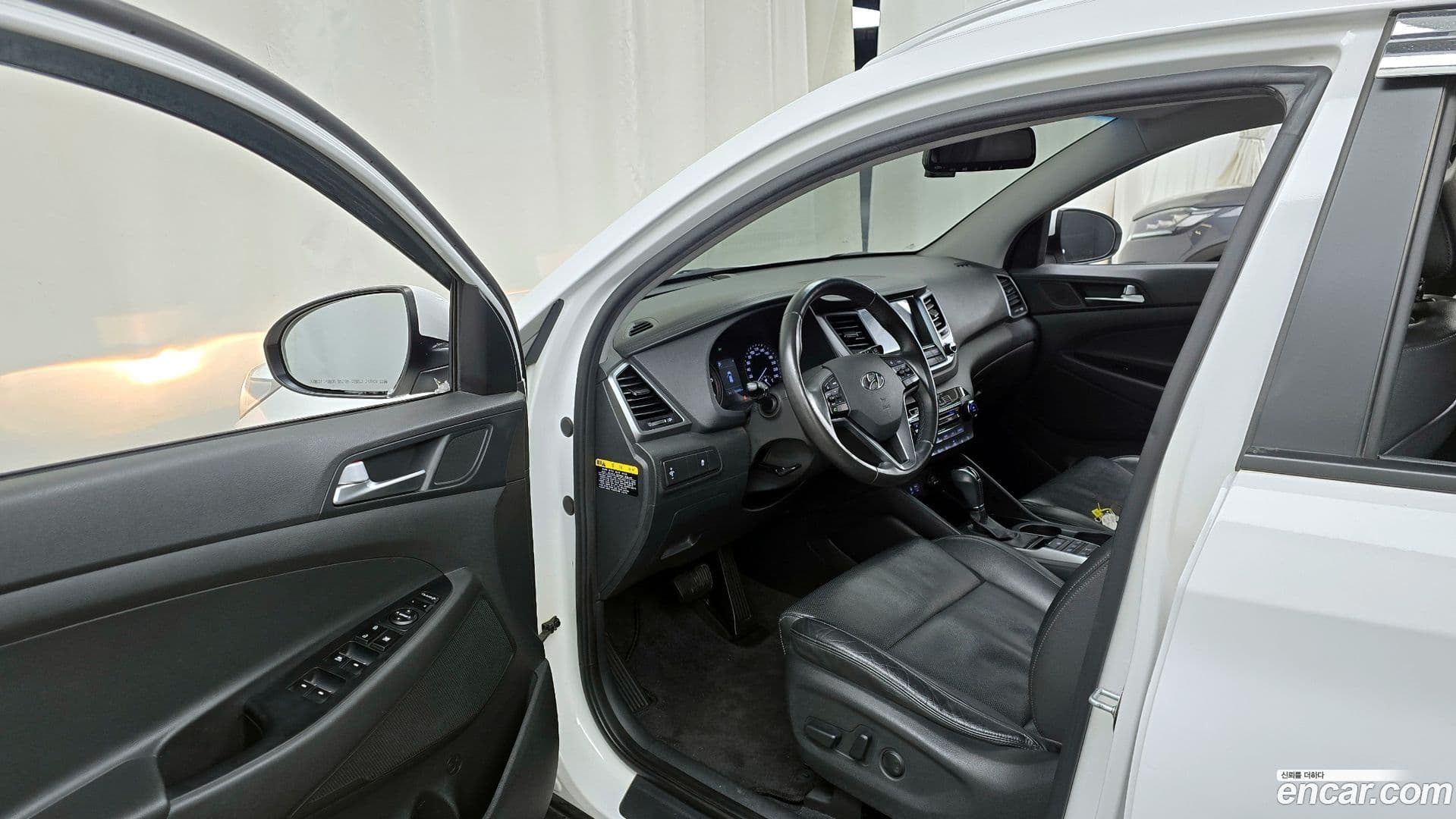 Main__Slider__Photo:Tucson Hyundai 2016.0-9