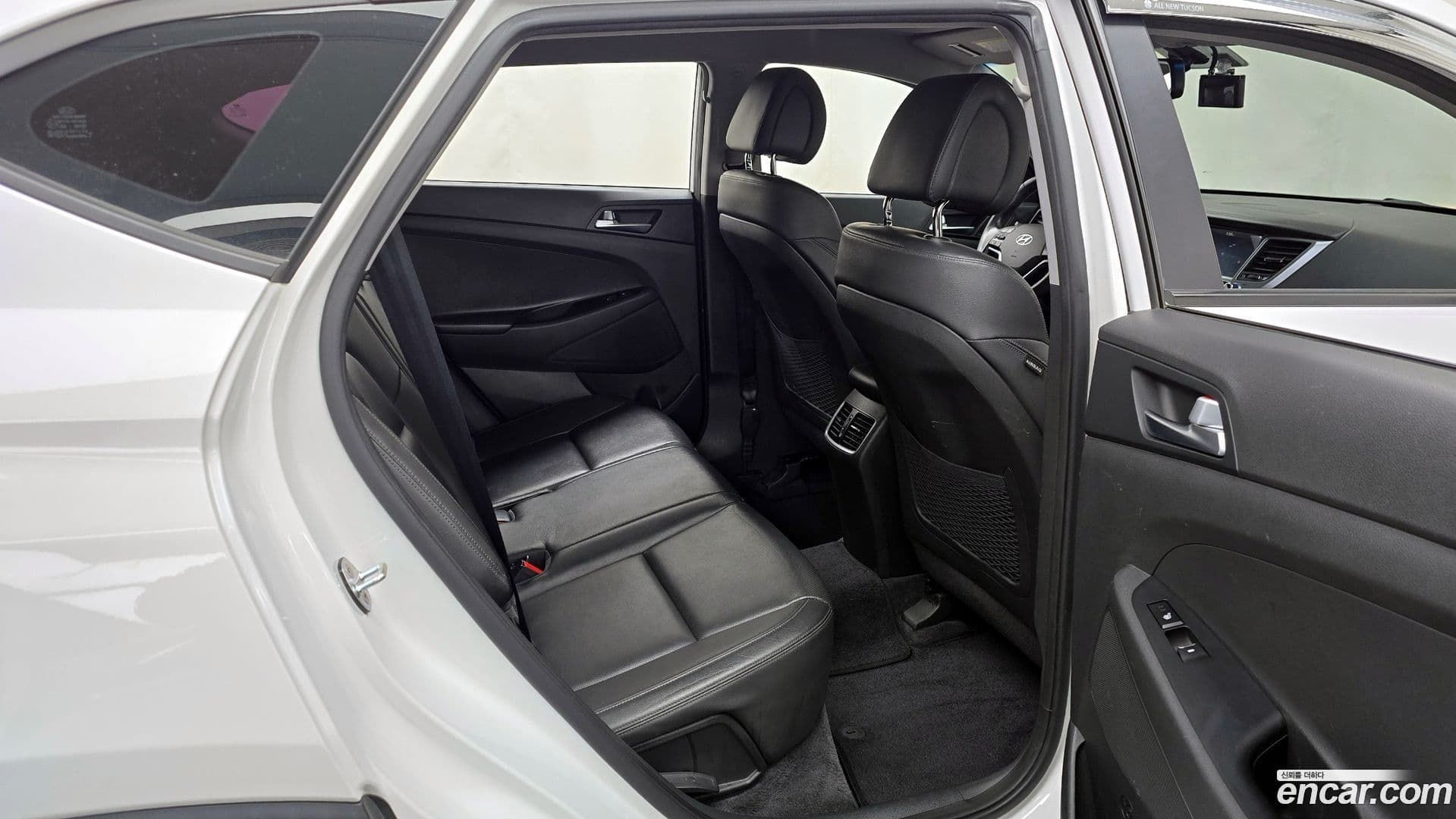 Main__Slider__Photo:Tucson Hyundai 2016.0-11