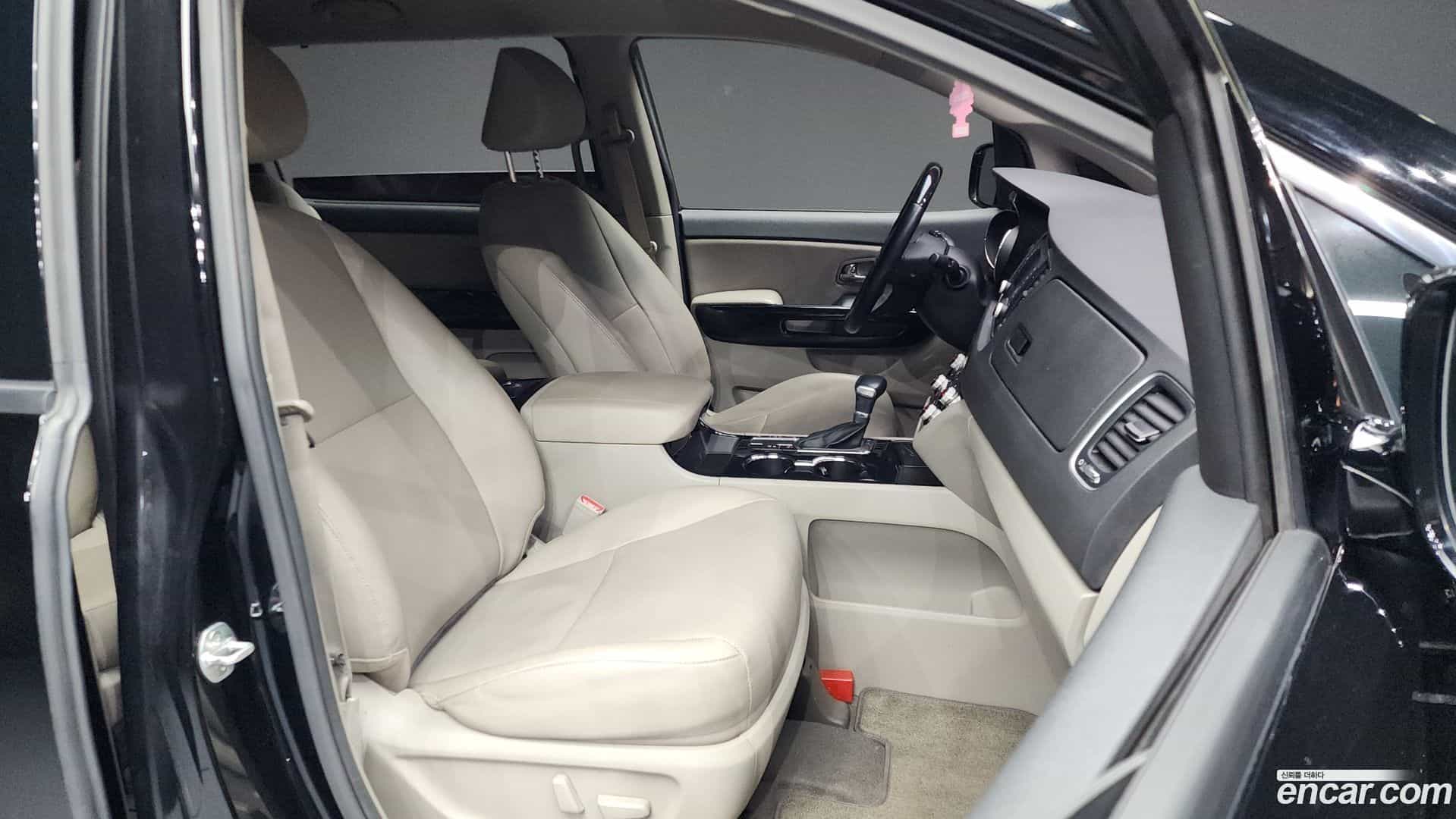 Canival Kia 2018.7-OPTION-015