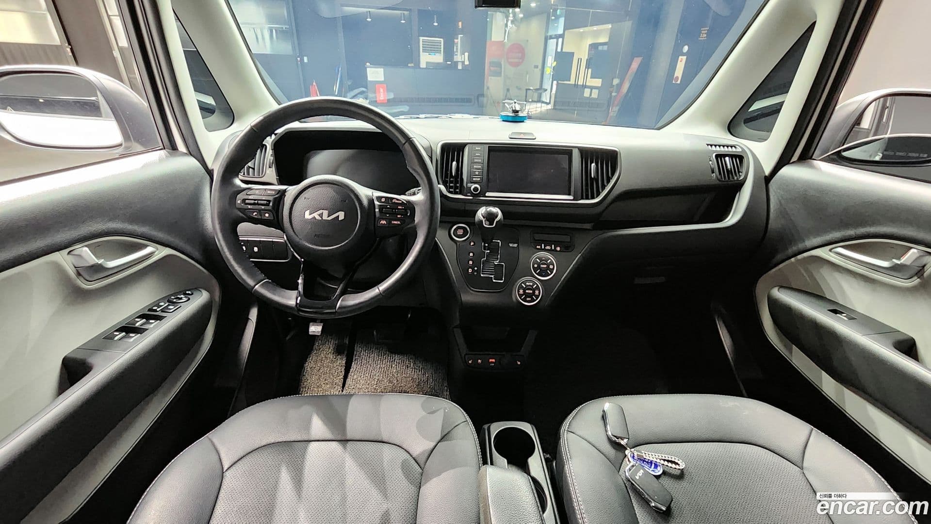 Main__Slider__Photo:RAY Kia 2024.0-6