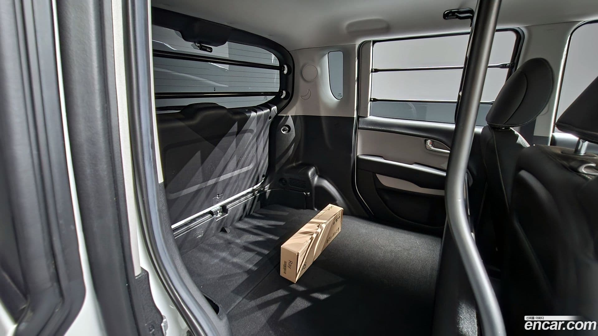 Main__Slider__Photo:RAY Kia 2024.0-14